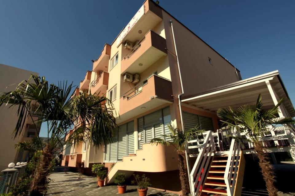 Hotel Comfort Shengjin Exterior photo
